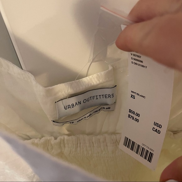 urban outfitters (uo) hailey white tiered mini dress nwt - Picture 2 of 3